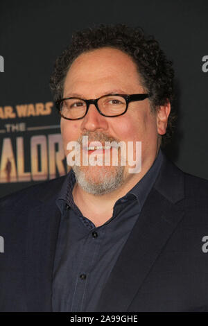 Los Angeles, USA. 13 Nov, 2019. Jon Favreau bei "Die mandalorianer 'Premiere am El Capitan Theatre in Hollywood, CA, November 13, 2019. Foto: Joseph Martinez/PictureLux Credit: PictureLux/Hollywood Archiv/Alamy leben Nachrichten Stockfoto