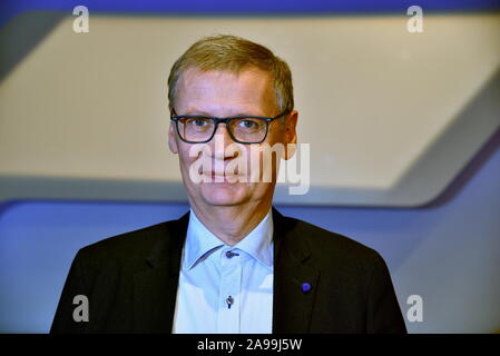 Köln, Deutschland. 13 Nov, 2019. Der Moderator Günther Jauch, ist zu Gast bei der ARD-Talkshow "maischberger. Der Woche 'Credit: Horst Galuschka/dpa/Horst Galuschka dpa/Alamy leben Nachrichten Stockfoto