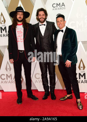 November 14, 2019, Nashville, TN, USA: 13. November 2019 - Nashville, Tennessee - Thomas Rhett, Jesse Frasure, Julian Bunetta. 53. jährlichen CMA Awards, die größte Nacht Country Musik, Music City Center statt. Foto: Laura Farr/AdMedia (Credit Bild: © Laura Farr/AdMedia über ZUMA Draht) Stockfoto