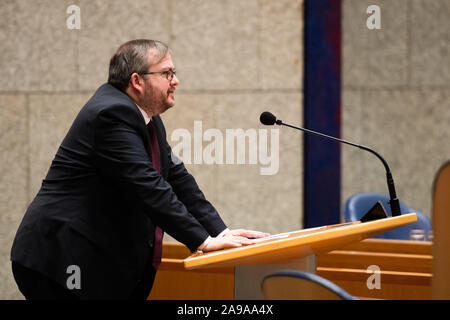 Den Haag, Niederlande. 14 Nov, 2019. DEN HAAG, 14-11-2019, Debatte über stikstofcrisis in den Niederlanden. SP Mitglied des Parlaments Frank Futselaar. Credit: Pro Schüsse/Alamy leben Nachrichten Stockfoto