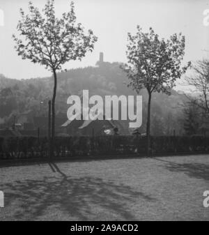 Blick auf die Burg Windeck in Weinheim, Deutschland 1930. Stockfoto