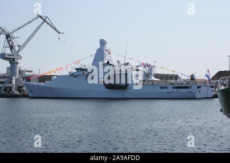 Königlich Niederländische Marine Offshore Patrol Vessel P 841 ZEELAND günstig in Wilhelmshaven Stockfoto