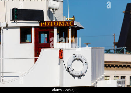 In der Nähe von Bridge, USS Potomac. Franklin D Roosevelts Presidential Yacht. Oakland, Kalifornien, Vereinigte Staaten von Amerika. USA Stockfoto