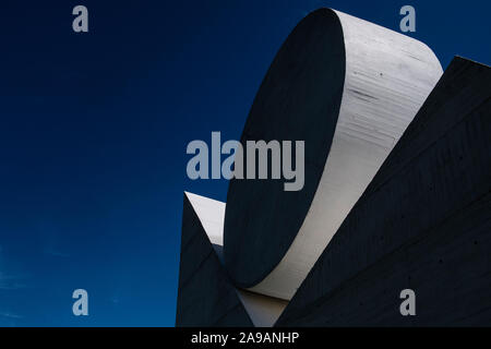 Monument des Glières, Plateau des Glieses & France Tricolor Stockfoto