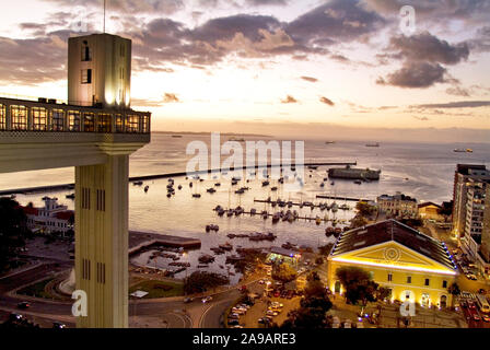 Elevador Lacerda, Baia de Todos os Santos, Salvador, Bahia, Brasilien Stockfoto