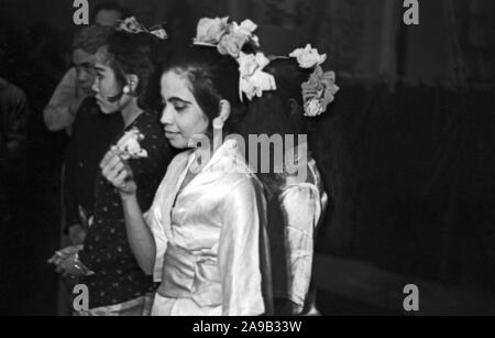 Eine balinesische Javanischen folklore gruppe perdforming in Deutschland, 1930er Jahre. Stockfoto