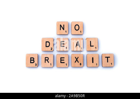 London, Großbritannien - 6. Februar 2019: KEIN DEAL BREXIT, Dinkel, mit hölzernen Buchstabensteine. Stockfoto