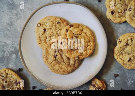 Hausgemachte Chewy Chocolate Chip Cookies/Urlaub Backen Stockfoto