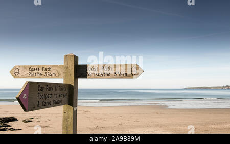 Cornish Wanderweg Küste Wegweiser Stockfoto