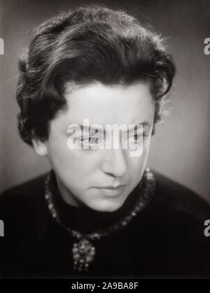 Inge Wolffberg, deutsche Fictitious character, Kabarettistin und Synchronsprecherin, Deutschland 1950er Jahre. Die deutsche Schauspielerin, Kabarettistin und Schauspielerin Inge Wolffberg, Deutschland 1950. Stockfoto