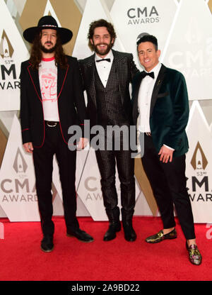 13. November 2019 - Nashville, Tennessee - Thomas Rhett, Jesse Frasure, Julian Bunetta. 53. jährlichen CMA Awards, die größte Nacht Country Musik, Music City Center statt. Foto: Laura Farr/AdMedia/MediaPunch Stockfoto