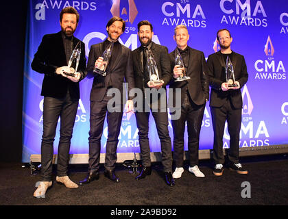 13. November 2019 - Nashville, Tennessee - Nagel, den Tursi, Geoff entsprungen, Matthew Ramsey, Trevor Rosen und Pfingstmontag Verkäufer der alten Herrschaft. 53. jährlichen CMA Awards, der Country Musik größte Nacht, bei Bridgestone Arena statt. Photo Credit: AdMedia/MediaPunch Stockfoto