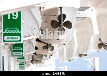 RMS Queen Mary 2 qm2. Rettungsstationen. Stockfoto