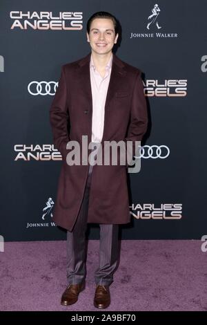 Los Angeles, CA. 11 Nov, 2019. Jake T Austin in der Ankunftshalle für Charlie's Angels Premiere 2019, Regency Dorf Theater - Westwood, Los Angeles, CA, 11. November 2019. Credit: Priscilla Grant/Everett Collection/Alamy leben Nachrichten Stockfoto