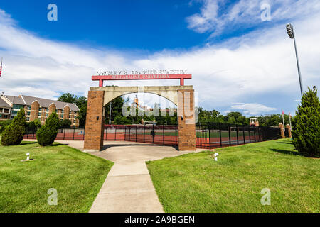 Im Jahr 2007 hat die Owsley B. Frazier Stadium auf dem Campus der Bellarmine University. Dieses Stadion ist für Fußball, Hockey, lacrosse, T&F genutzt. Stockfoto