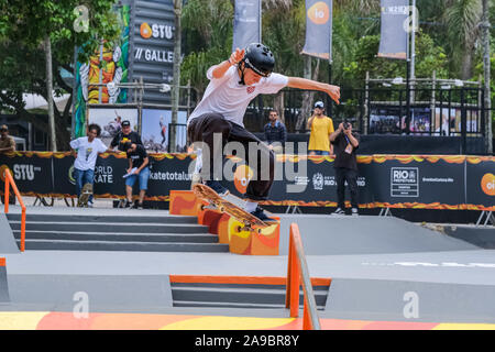 RIO DE JANEIRO, RJ - 14.11.2019: OI STU ÖFFNEN RIO DE JANEIRO-chilenischen Felipe Geschäfte Leiva beim Qualifying in der Oi STU Öffnen, die größte Skate und urbane Kultur Veranstaltung in Lateinamerika, die vom 11. bis 17. November, am Praça Duó in Barra da Tijuca, Rio de Janeiro, RJ. (Foto: Fernanda Balster/Fotoarena) Stockfoto