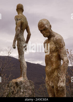 El Torno, Caceres, Spanien; Januar, 12, 2018: Portrait von Statuen der Denkmal für die Vergessenen des Spanischen Bürgerkriegs. Jerte Tal. Stockfoto