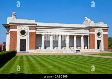 Ypern, Belgien - 10. August 2012: Der Menin-tor War Memorial - Britische und Commonwealth Soldaten im Ypernbogens der Welt W getötet gewidmet Stockfoto