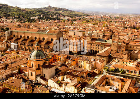 Bologna, Italien, Panoramaaussicht Stockfoto