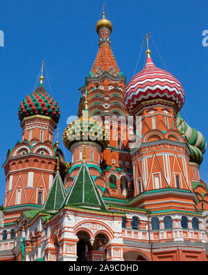 Ein Blick auf die beeindruckende St. Basils Kathedrale in der Stadt Moskau, Russland. Stockfoto