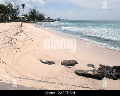 Hastings Rock Beach in der Nähe von Bridgetown auf der karibischen Insel Barbados Stockfoto