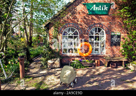 Antikladen in Dangast Stockfoto