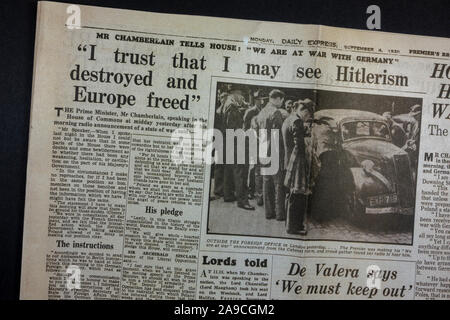 Artikel zur Rede von Premierminister Neville Chamberlain im Daily Express (Replica), 4. September 1939, am Tag nach der Ausrufung des zweiten Weltkriegs. Stockfoto
