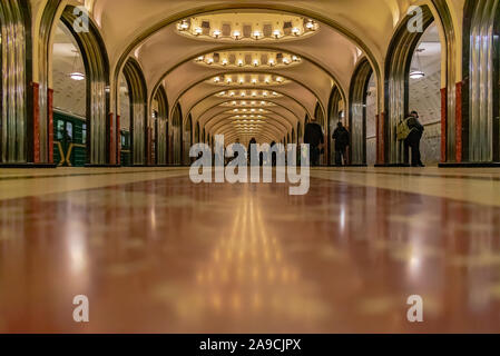 Moskau/Russland; 13. März 2018: Der U-Bahnhof Majakowskaja, Moskau, Russland Stockfoto