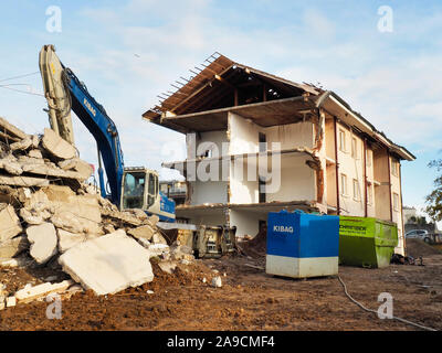 Abriss einer Wohnsiedlung in Regensdorf ZH Stockfoto