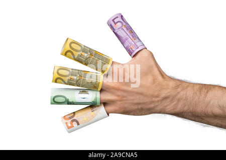 Nahaufnahme einer Hand, die Euro-banknoten über seinen Fingern gerollt Stockfoto