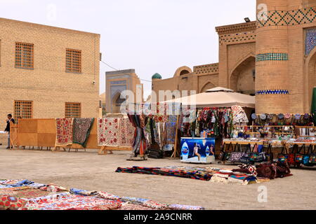 22. September 2019 - Chiwa, Usbekistan: Islam Khoja Minarett (Wahrzeichen der Stadt). Stockfoto