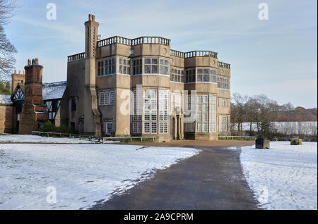 Astley Hall, Astley Park im Schnee Stockfoto