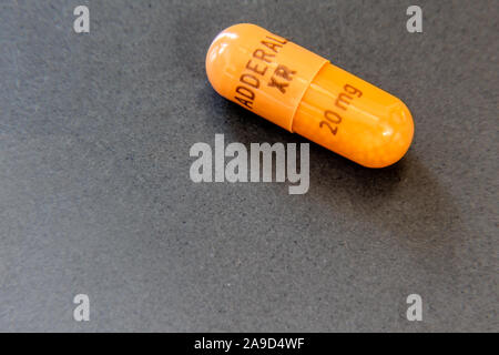 20mg Capsule von Adderall XR, eine gemischte Amphetamin salze Stimulans in psychiatrischen Medizin zur Behandlung von ADD, ADHD und Narkolepsie. Stockfoto