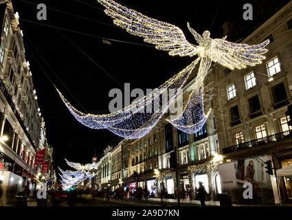 Weihnachtsbeleuchtung in London Regent Street Stockfoto