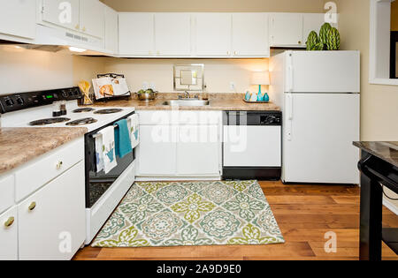 Die Küche im Herbst Wald Apartments auf Foreman Road in Mobile, Alabama. Das Anwesen ist im Besitz von Sealy Management Unternehmen betrieben. Stockfoto