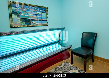 Ein Solarium ist eine der Annehmlichkeiten am Cypress Cove Apartment Wohnungen in Mobile, Alabama, angeboten. Stockfoto