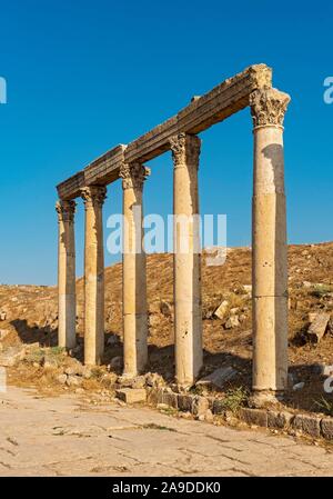 South Decumanus Kolonnade, Jerash, Jordanien Stockfoto