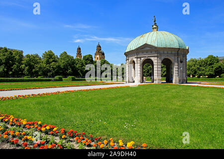 Mit Diana Tempel, München, Odeonsplatz, Oberbayern, Bayern, Deutschland Hofgarten Stockfoto