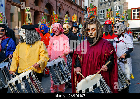 Parade an der Basler Fasnacht, Basel, Kanton Basel-Stadt, Schweiz Stockfoto