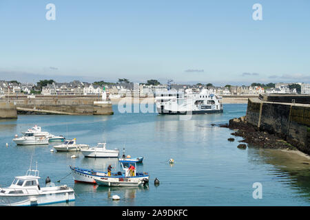 Mit der Fähre auf die Insel "Belle Ile" in den Hafen von Quiberon, Halbinsel Quiberon, Departement Morbihan, Atlantikküste, Bretagne, Frankreich Stockfoto