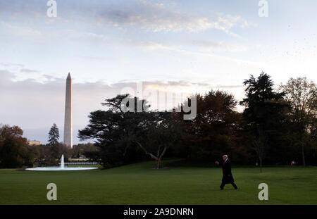 Washington, United States. 14 Nov, 2019. Präsident Donald Trump fährt das Weiße Haus für eine Reise nach Louisiana, in Washington, DC am Donnerstag, 14. November 2019. Foto von Kevin Dietsch/UPI Quelle: UPI/Alamy leben Nachrichten Stockfoto