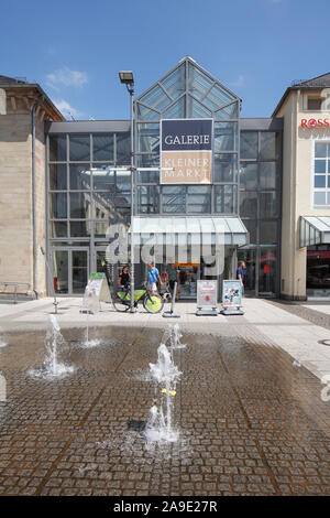 Shopping Arcade Galerie kleiner Markt, ehemalige Kaserne IV, Saarlouis, Saarland, Deutschland, Europa Stockfoto