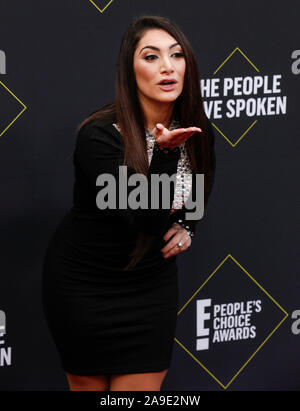 Santa Monica, CA, USA - 10.November 2019: Deena Nicole Cortese besucht die 45. jährliche People's Choice Awards auf der Barker Hangar Stockfoto