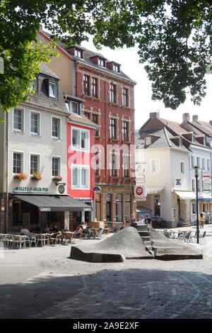 Kaltenbachstrasse mit alten Häusern, Saarbrücken, Saarland, Deutschland, Europa Stockfoto