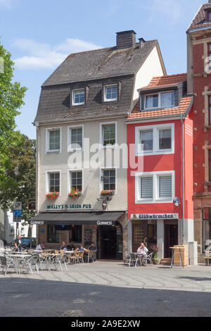 Kaltenbachstrasse mit alten Häusern, Saarbrücken, Saarland, Deutschland, Europa Stockfoto