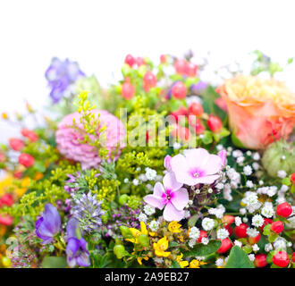 Ein Bild von einem schönen Strauß Blumen Stockfoto