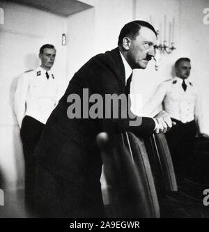 Eva Braun Sammlung (ossam) - Adolf Hitler gekleidet in einem Anzug Ca. 1930s oder 1940s Stockfoto