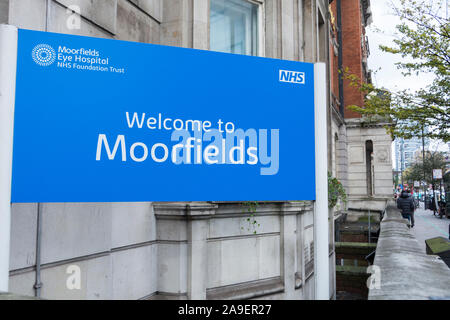 Die Moorfields Eye Hospital, City Road, London, EC1, UK Willkommen Stockfoto