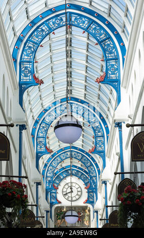 Innenraum Decke von Thornton's Arcade, Grundstücke Lane, Leeds, West Yorkshire, England, Vereinigtes Königreich Stockfoto