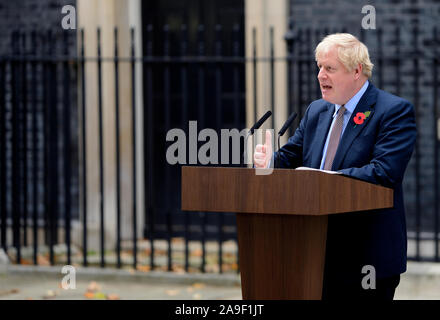 Der britische Premierminister Boris Johnson offiziell ankündigen einer 12. Dezember allgemeine Wahl in Downing Street nach einem Treffen mit der Königin früher in Th Stockfoto